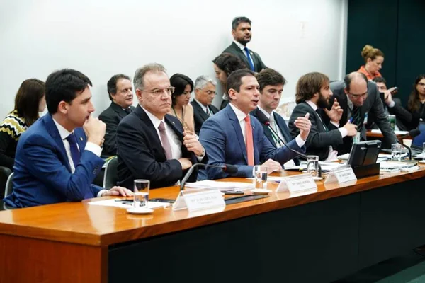 Relator amplia regra para acumular pensão por morte e aposentadoria