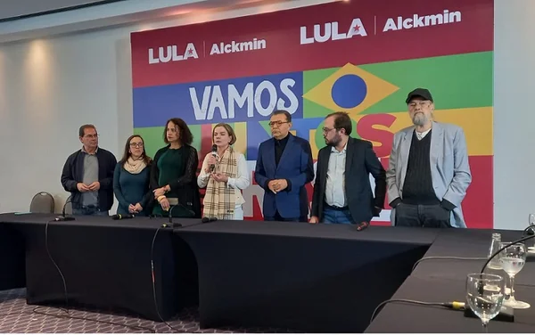 Partidos aliados pedem para campanha de Lula manter pé no chão