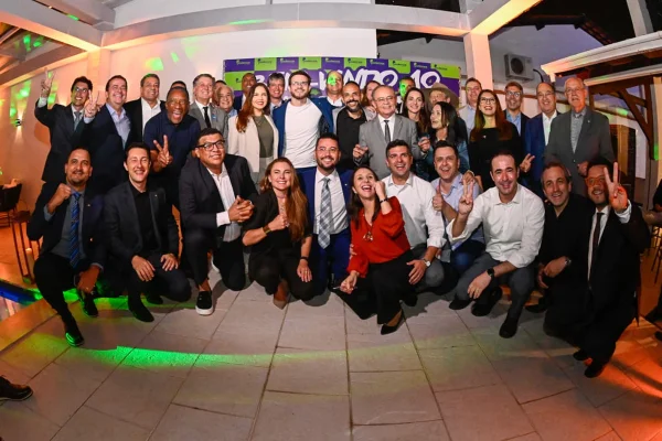 encontro do podemos em brasília para celebrar o aumento da bancada após o período de janela partidária