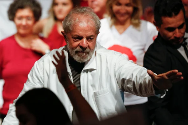 Saiba quem é a namorada de Lula, a socióloga Rosângela da Silva