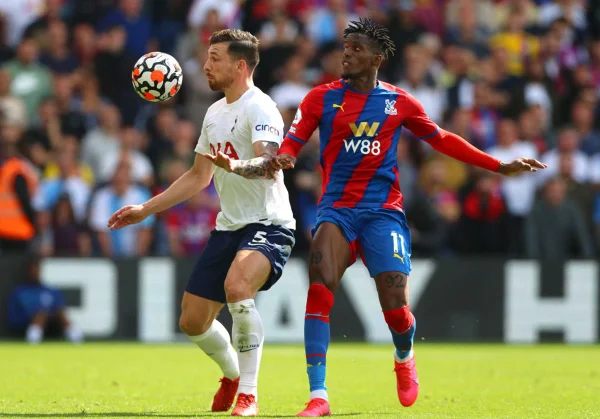 Tottenham perde para o Crystal Palace