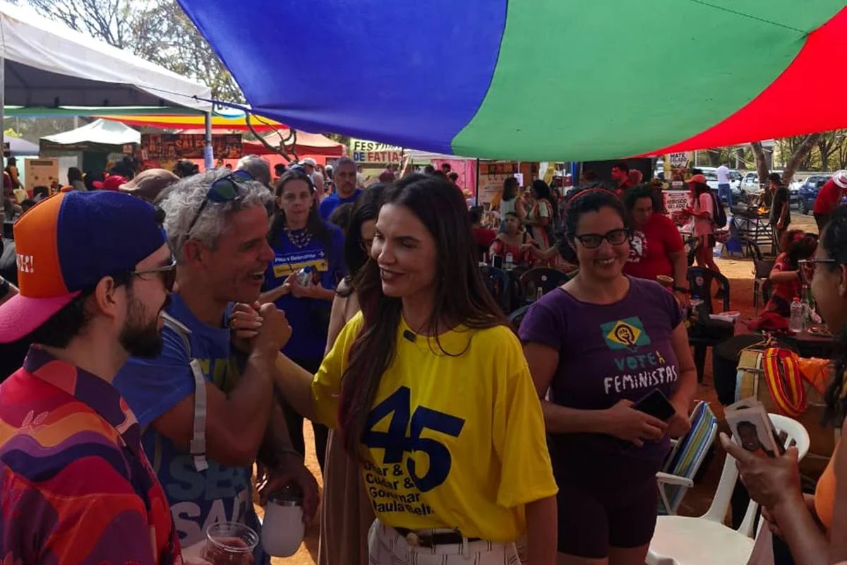 Paula Belmonte Inicia Campanha ao GDF com Missa e Visita ao Eixão