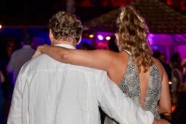 Imagem colorida de Claude Troisgros e Clarisse Sette - Metrópoles