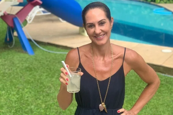 Ex-campeã mundial de vôlei fala sobre depressão após se aposentar