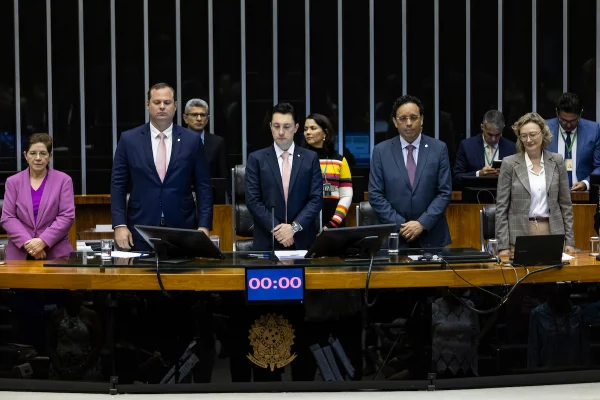 Geap Saúde recebe homenagem na Câmara Federal pelos 80 anos