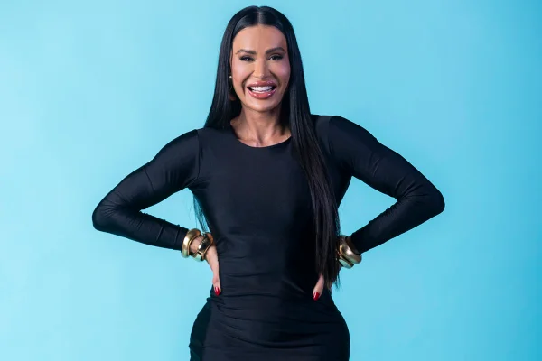 emocionada, Gracyanne Barbosa mostra lesão no joelho e agradece apoio - Metrópoles