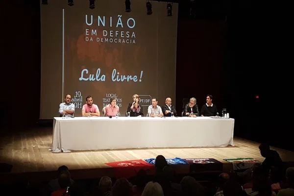 PT-DF promove ato suprapartidário pela liberdade de Lula