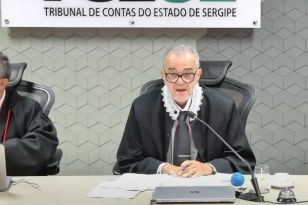 TCE DE SERGIPE VAI PAGAR ATÉ 2 MILHÕES EM PENDURICALHOS PARA CADA CONSELHEIRO - METRÓPOLES