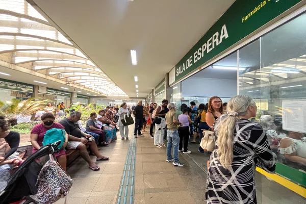 TCDF pede explicações à Saúde sobre fila na Farmácia de Alto Custo