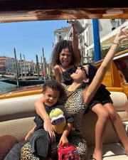 Kylie Jenner com filhos