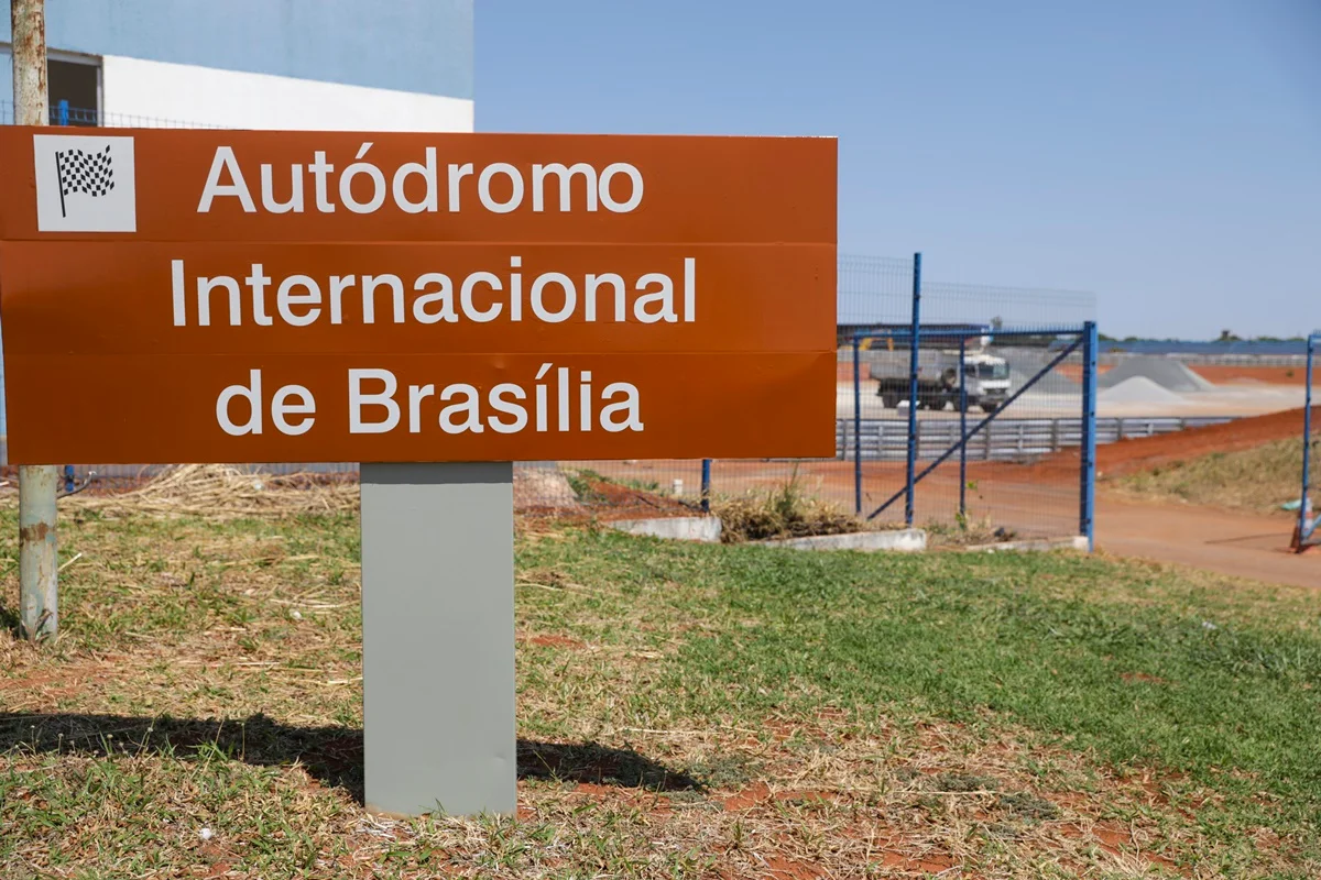 DF voltará a ter a maior pista de automobilismo do país 3 54928203019 50d863b798 o