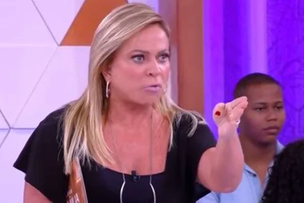 Poliana Roberta passa sufoco durante gravação de Casos de Família - Metrópoles