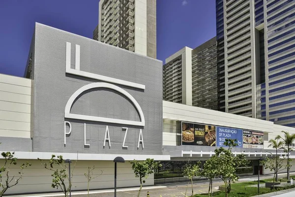Após evacuação do DF Plaza, Defesa Civil libera retorno de moradores