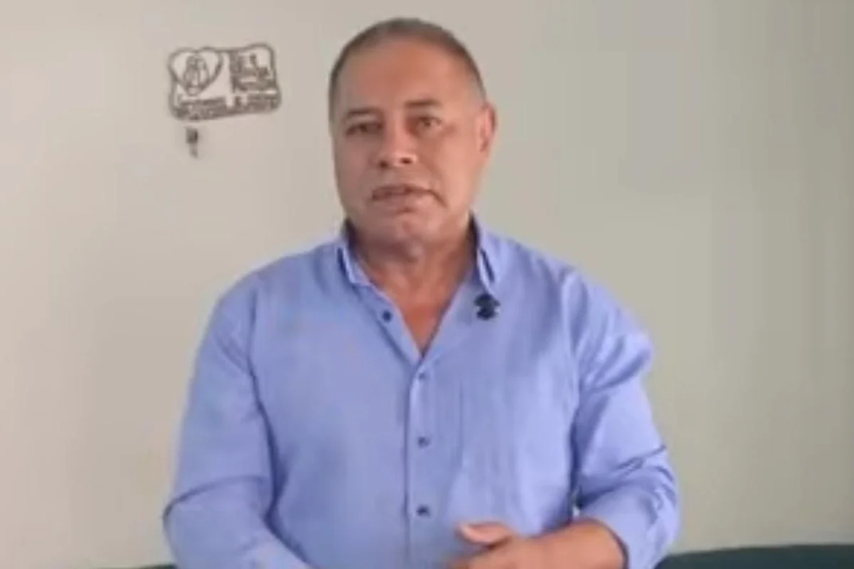 Adão Xavier estava fazendo campanha para deputado distrital Adão Xavier estava fazendo campanha para deputado distrital