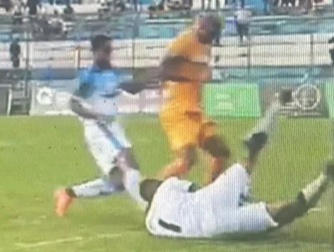 Brasiliense vence o Capital, apesar dos erros de arbitragem