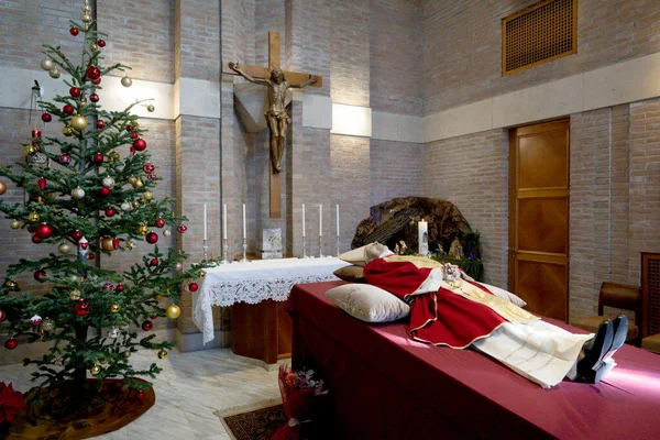 Corpo do papa emérito Bento XVI