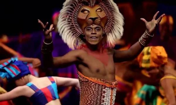 Espanha tem um brasileiro como Simba em O Rei Leão