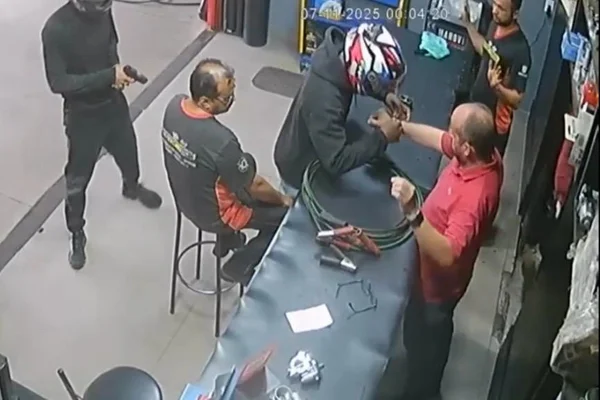 Ladrões de joias, que só levavam ouro, são presos após roubos em série
