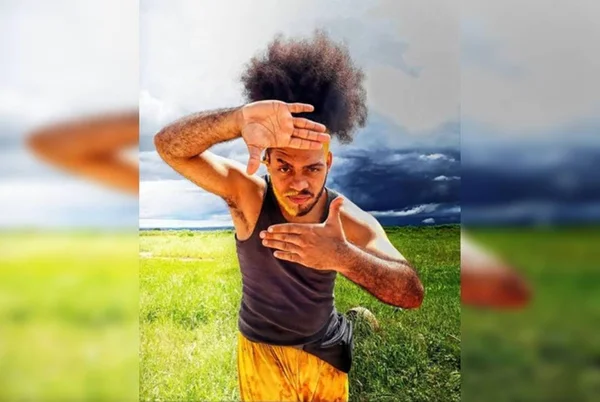 homem negro dançando