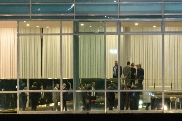 Em jantar de 3h, Lula nega atrito com Galípolo e ouve apelos na área fiscal