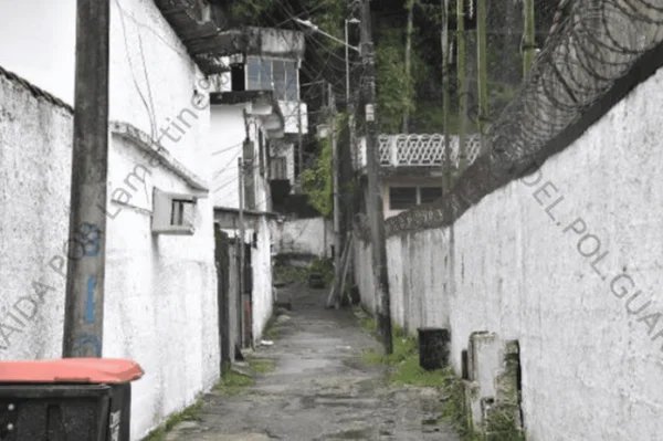 Viela que leva a local em que adolescente foi morto