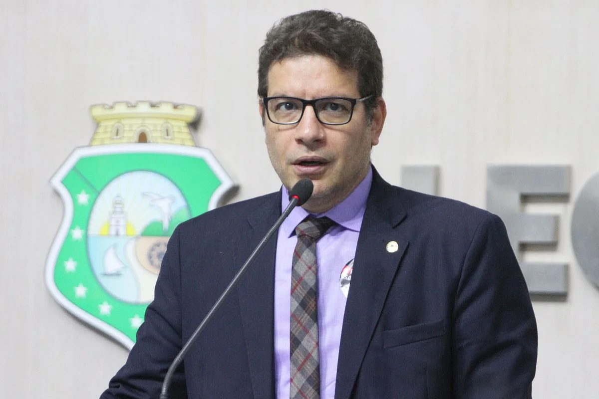 O deputado estadual Renato Roseno (PSol-CE) O deputado estadual Renato Roseno (PSol-CE)