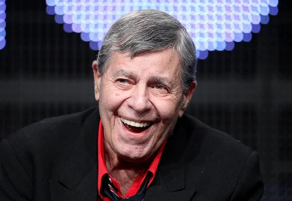Jerry Lewis, rei da comédia, morre aos 91 anos