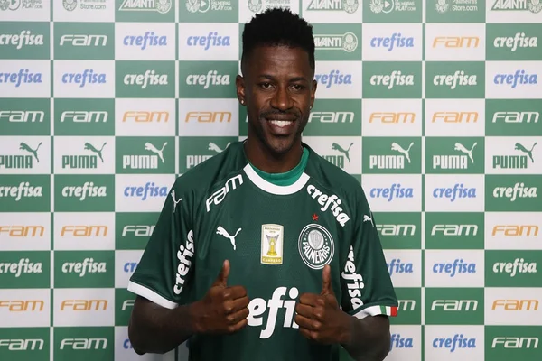 Ramires diz ter vindo ao Palmeiras por influência de Felipão