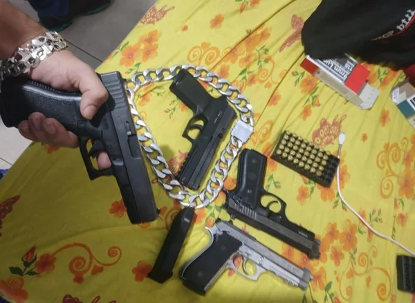PF faz operação contra facção criminosa acusada de 12 homicídios no PR