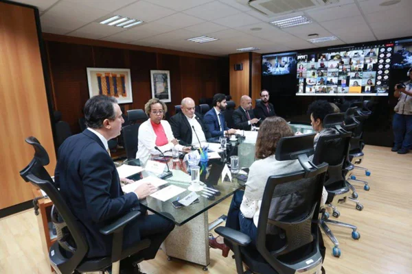 mec estados e municípios ataques escolas