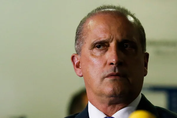 Ficha Limpa para servidor comissionado será retroativa a 1º de janeiro