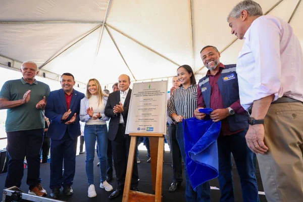 Entrega de obras da Caesb