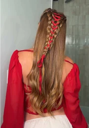 Penteado é facilmente reconhecido