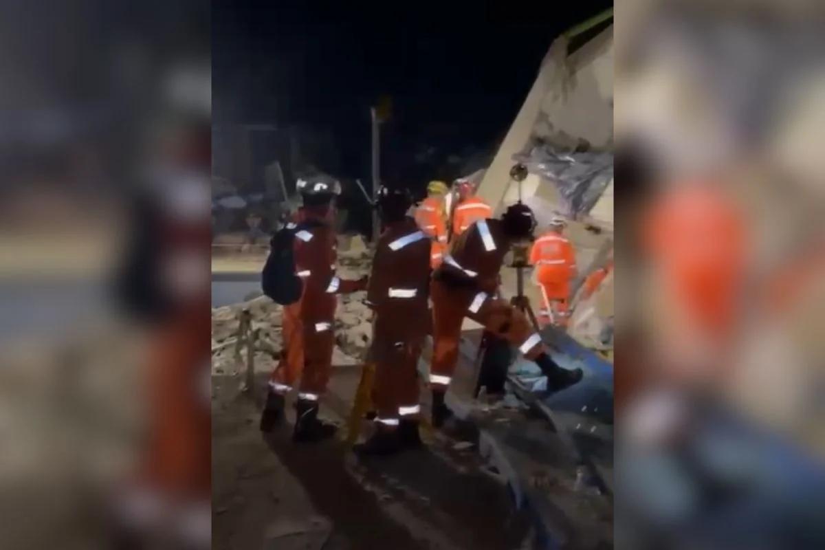 Equipes brasileiras atuam em buscas por vítimas do terremoto na Venezuela Equipes brasileiras atuam em buscas por vítimas do terremoto na Venezuela