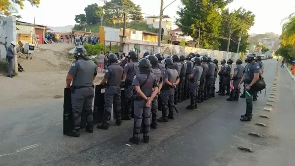 SP: mais de 230 famílias são despejadas durante reintegração de posse