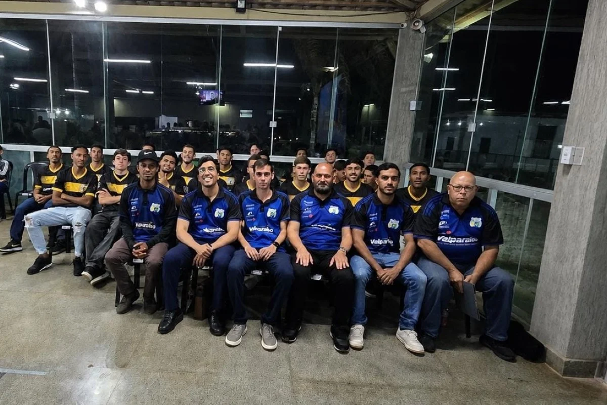Com reforços, Greval apresenta elenco para o Candangão Série B