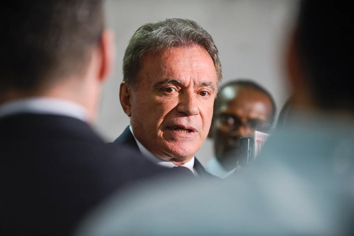Genial/Quaest: Álvaro Dias lidera disputa ao Senado no Paraná
