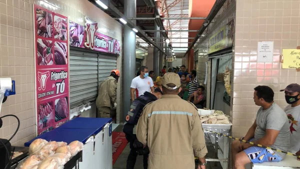 Mulher tem a mão presa em moedor de carne de frigorífico em João Pessoa