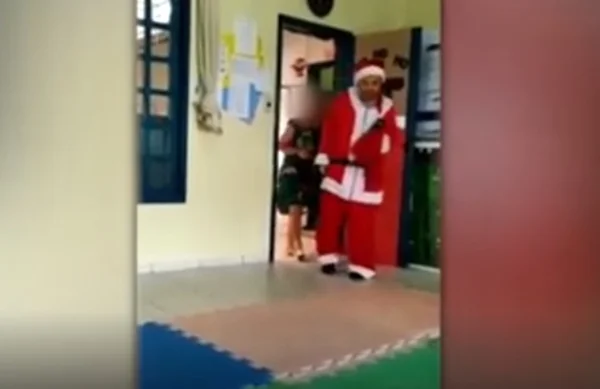 Deputado ironiza Papai Noel com deficiência e é criticado na web