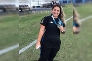 Diaba Loira mostra medalha