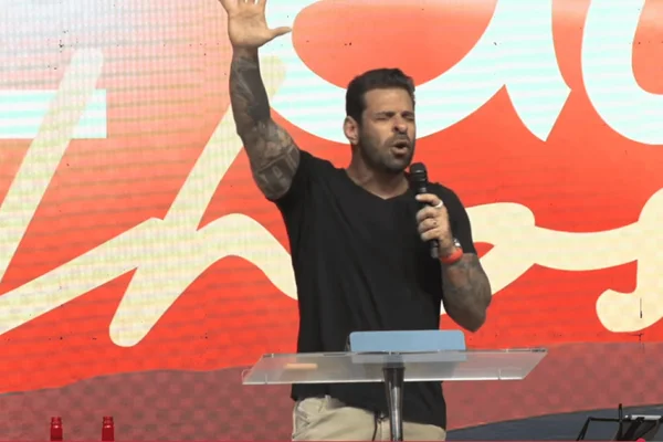O empresário e pastor Fabiano Zettel