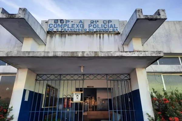 Corpo de homem enterrado e cão morto: caso macabro mobiliza polícia