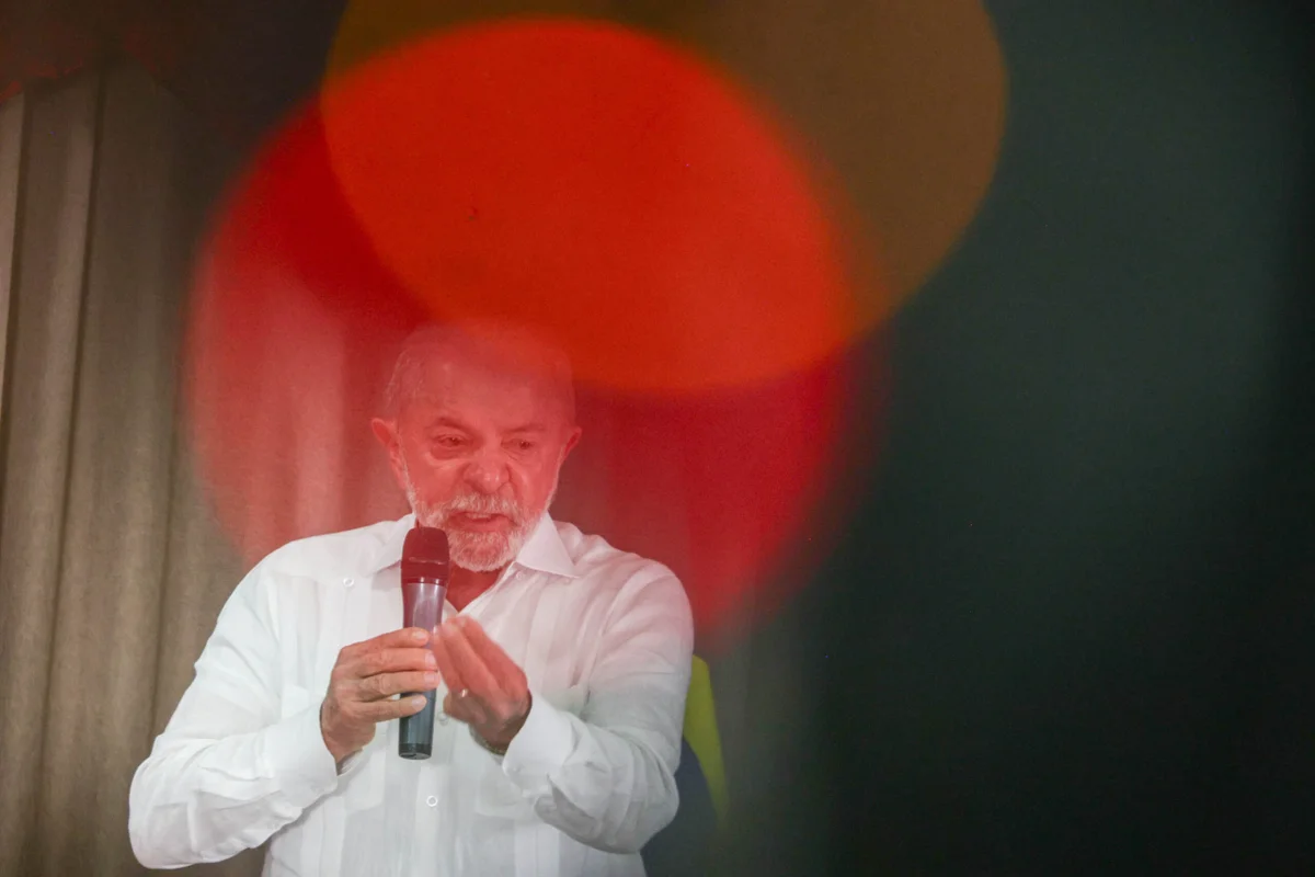 Lula trava agenda com foco na preparação para debate e define estratégias