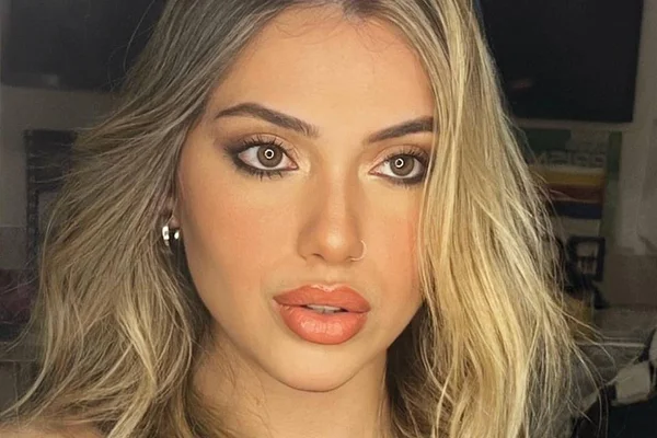 Influencer Malu Ragonha ensina a mesclar temas com maestria no feed