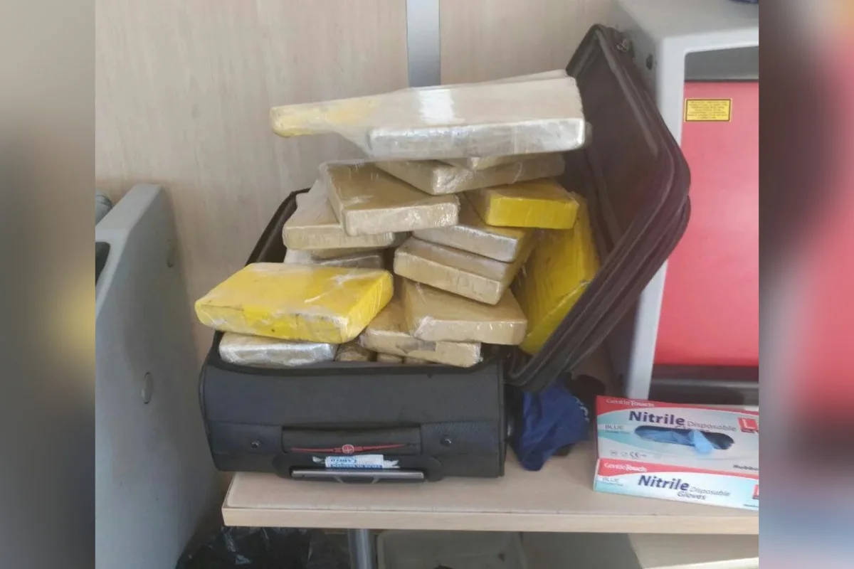 A prisão ocorreu no aeroporto de Sevilha, na Espanha A prisão ocorreu no aeroporto de Sevilha, na Espanha