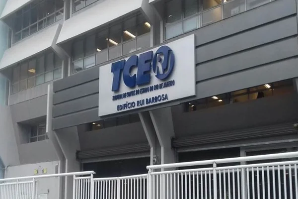 Conselheiros do TCE-RJ afastados receberam cerca de R$ 7,2 milhões