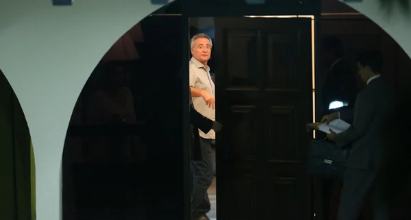 Ministro do STF afasta Renan Calheiros da presidência do Senado