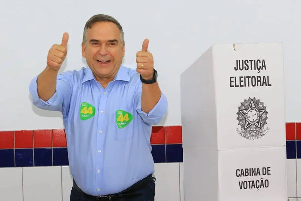 imagem colorida voto sandro mabel goiania