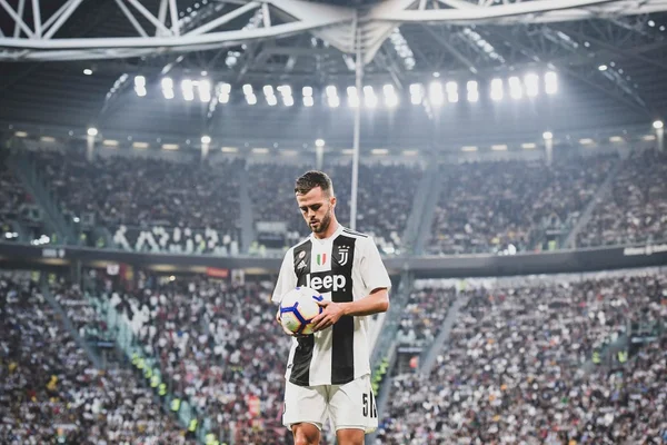 Miralem Pjanic, da Juventus