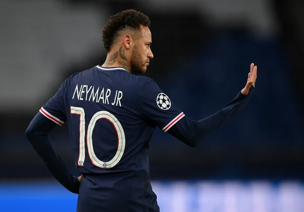 Neymar em jogo do PSG